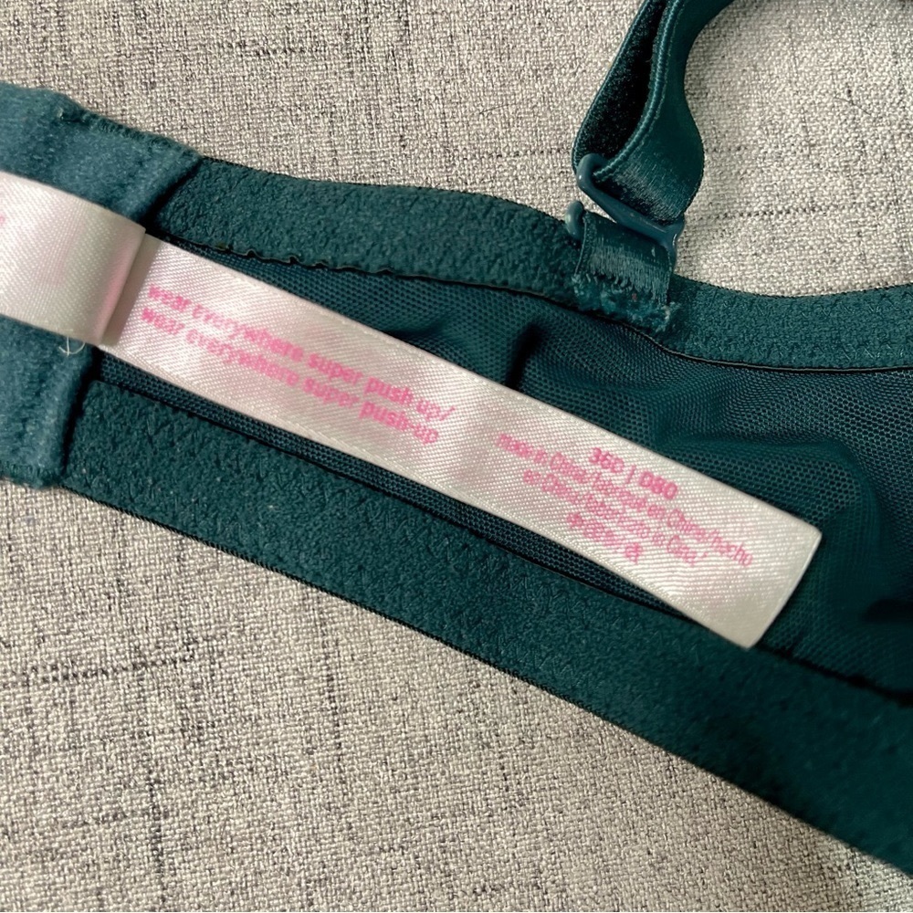 Victoria’s Secret Wear Everywhere Super Push Up Bra Green 36D - Picture 10 of 11
